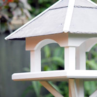 Bird tables and feeders